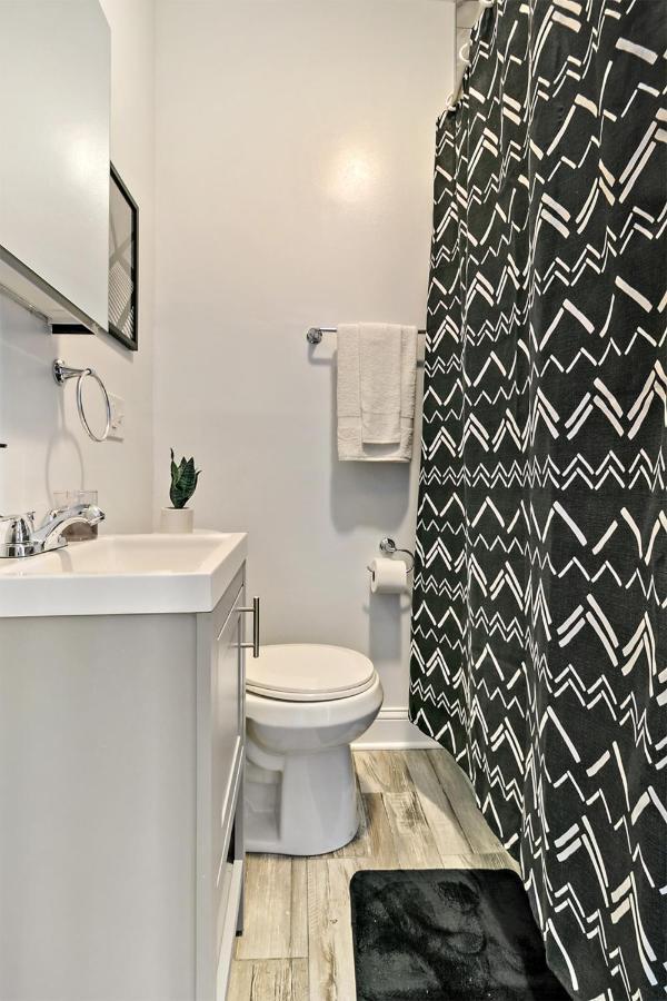 Cool 2Br Apartment Close To Fun City - Grace 2 Чикаго Экстерьер фото